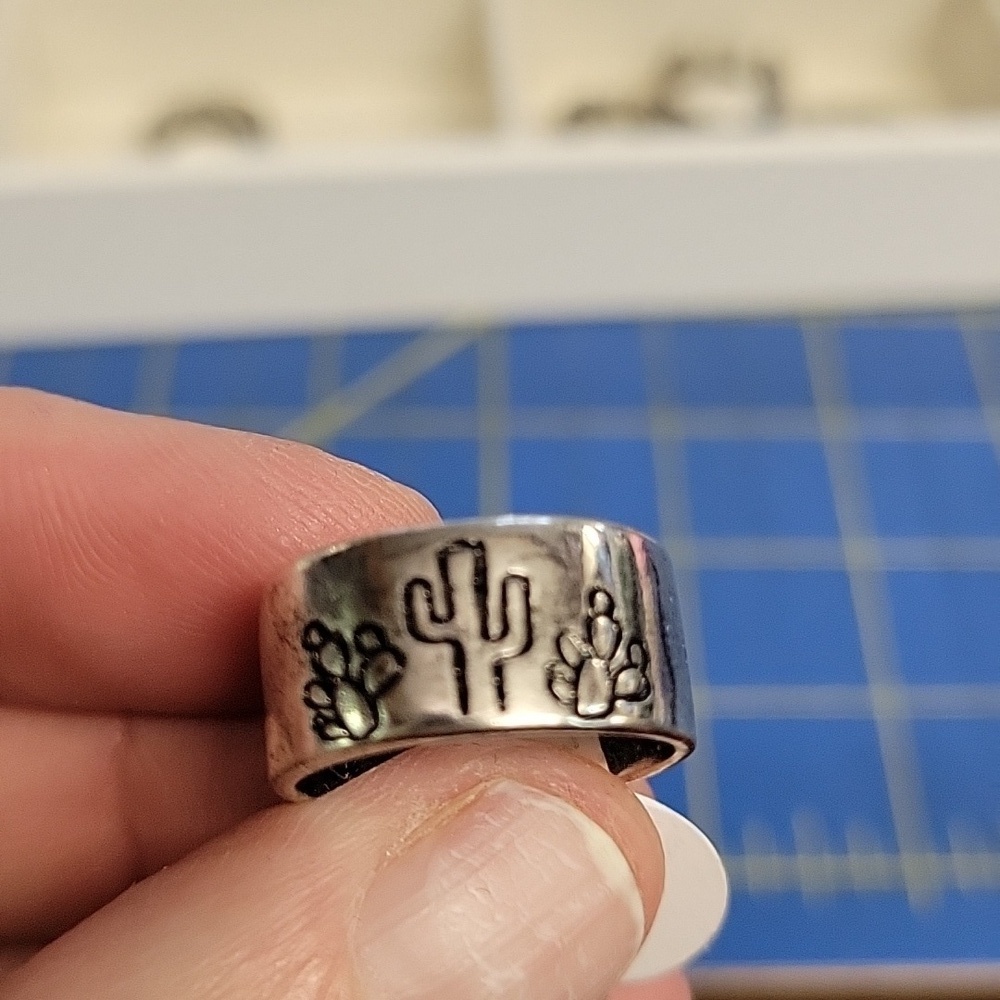 Cactus Wide Band Ring Size 7